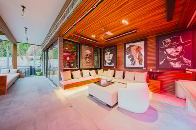 Luxury Villa Photo #16
