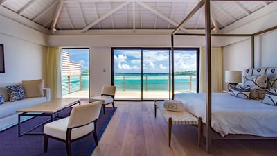 Bedroom 5: Located on the upper floor. Ocean view. King size bed, dressing room, small living room, 