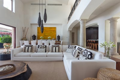 Luxury Villa Photo #23