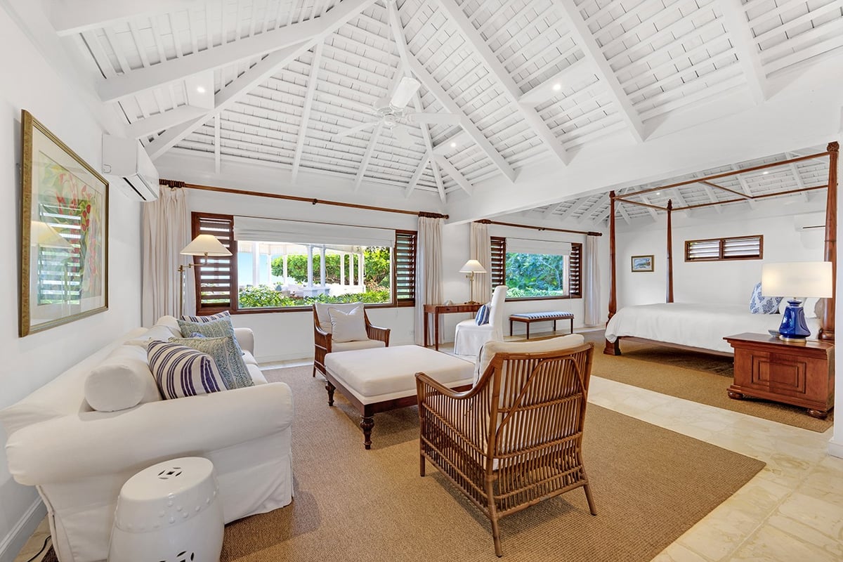 Longview Villa
