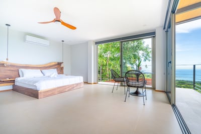 Luxury Villa Photo #55