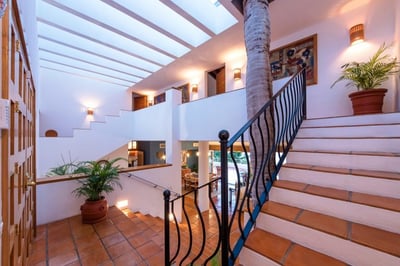 Luxury Villa Photo #29