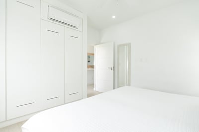 Luxury Villa Photo #16