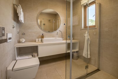 Luxury Villa Photo #47