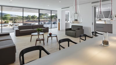 Luxury Villa Photo #9