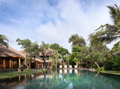 Luxury Villa Photo #2