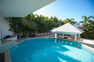 Luxury Villa Photo #24