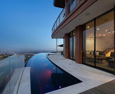 Luxury Villa Photo #4