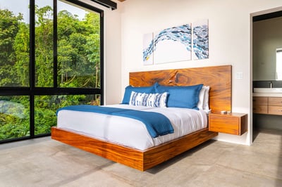 Luxury Villa Photo #31