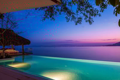 Luxury Villa Photo #2