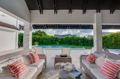 Luxury Villa Photo #9