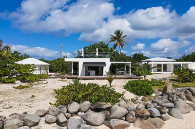 Luxury Villa Photo #3