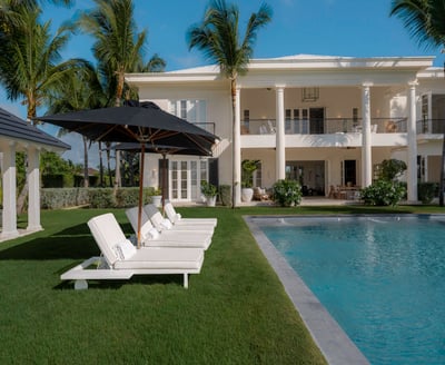 Luxury Villa Photo #6