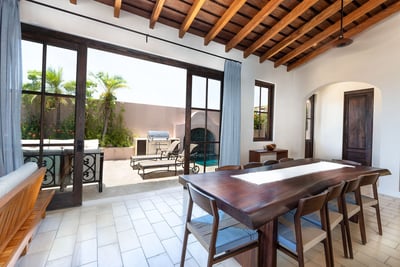 Luxury Villa Photo #6
