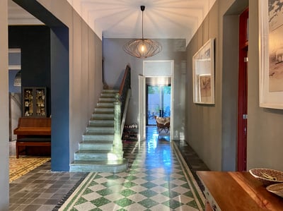 Luxury Villa Photo #6