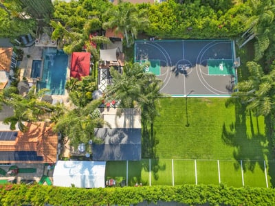 Luxury Villa Photo #22