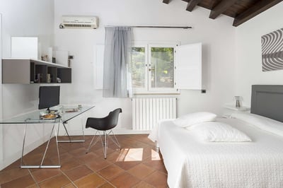 Luxury Villa Photo #33