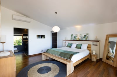 Luxury Villa Photo #34