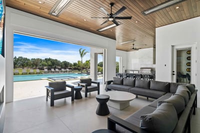 Luxury Villa Photo #14