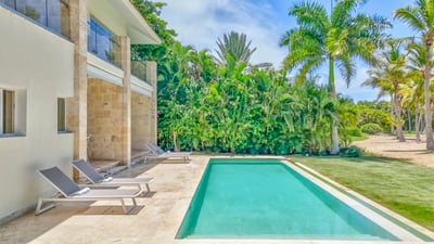 Luxury Villa Photo #7