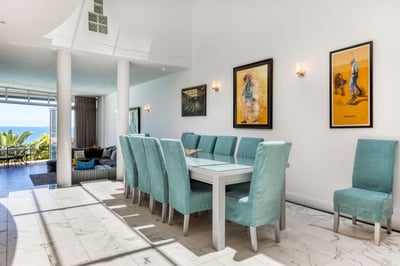 Luxury Villa Photo #14