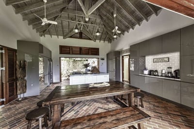 Luxury Villa Photo #10