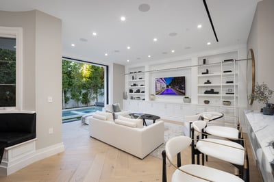 Luxury Villa Photo #8