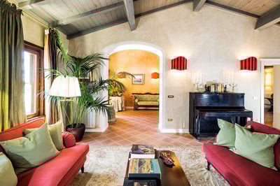 Luxury Villa Photo #17