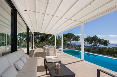 Luxury Villa Photo #2