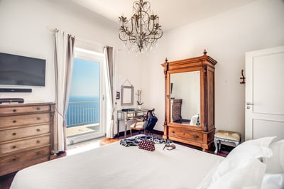 Luxury Villa Photo #22