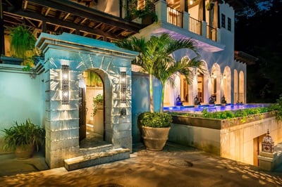 Luxury Villa Photo #3