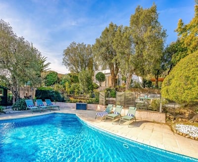 Luxury Villa Photo #2