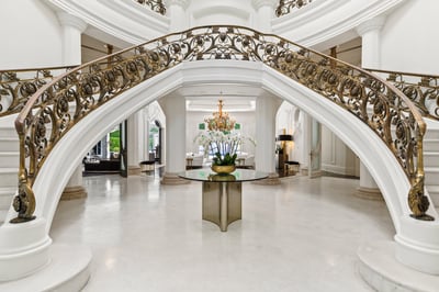 Luxury Villa Photo #13