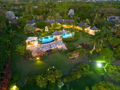 Luxury Villa Photo #2