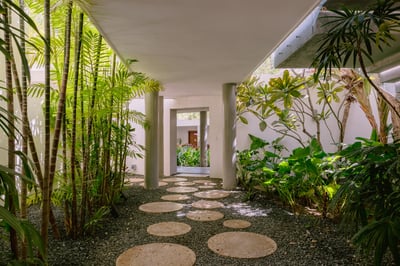 Luxury Villa Photo #76
