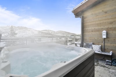 Luxury Villa Photo #30