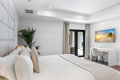 Luxury Villa Photo #27