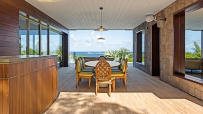 Luxury Villa Photo #16
