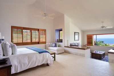 Luxury Villa Photo #22