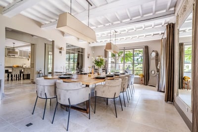 Luxury Villa Photo #12