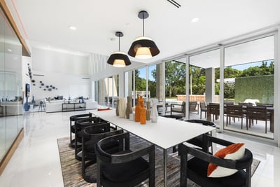 Luxury Villa Photo #17