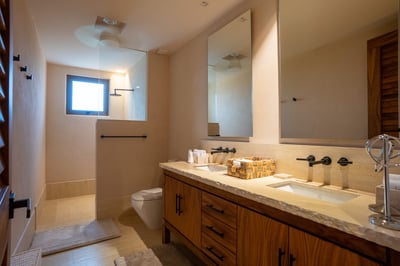 Luxury Villa Photo #42