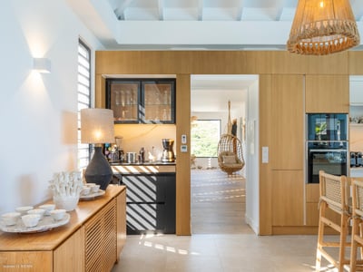 Luxury Villa Photo #18