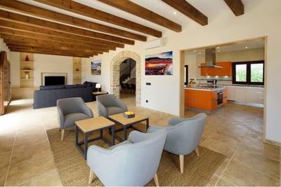 Luxury Villa Photo #10
