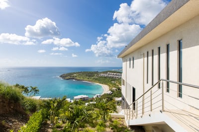 Luxury Villa Photo #6