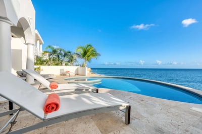 Luxury Villa Photo #8
