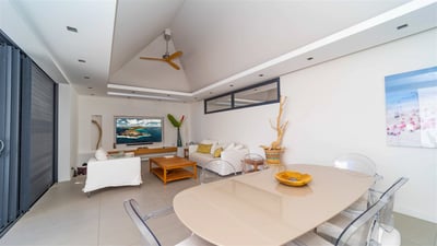 Kitchen & Dining Area