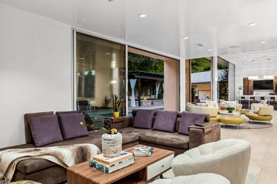 Luxury Villa Photo #18