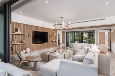 Luxury Villa Photo #21