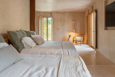 Luxury Villa Photo #32